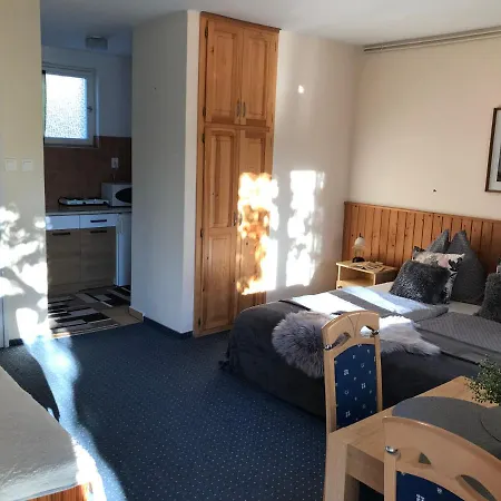 Mónika Apartamento *